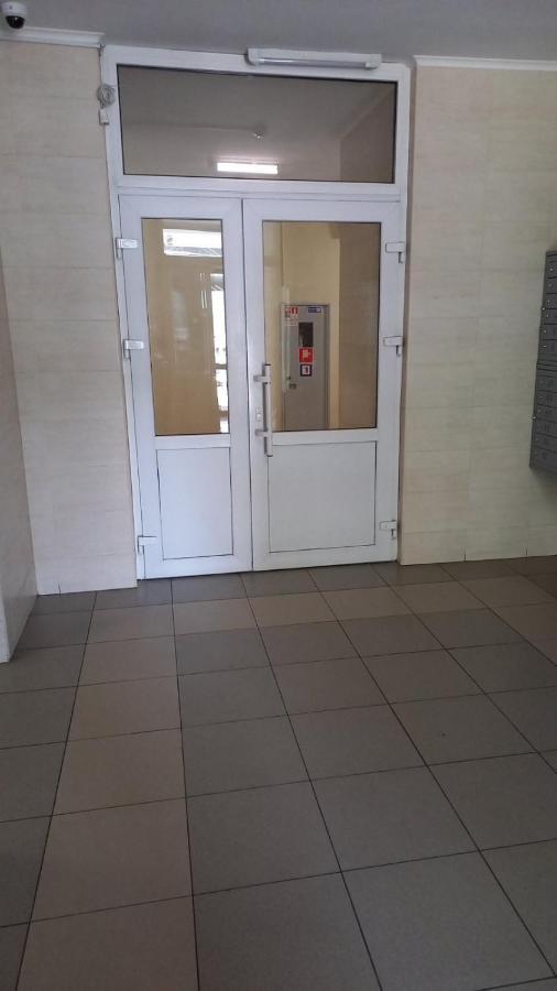 1 Поверх Ж К Паркові Озера Метро Дарниця Apartman Kijev Kültér fotó